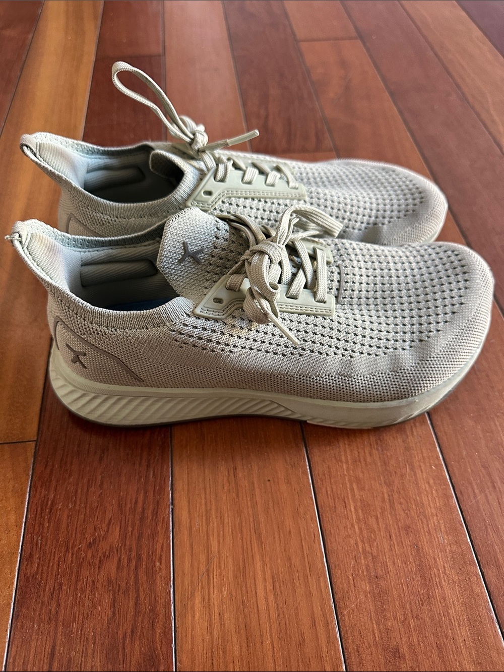 Flux Footwear Adapt Runners
